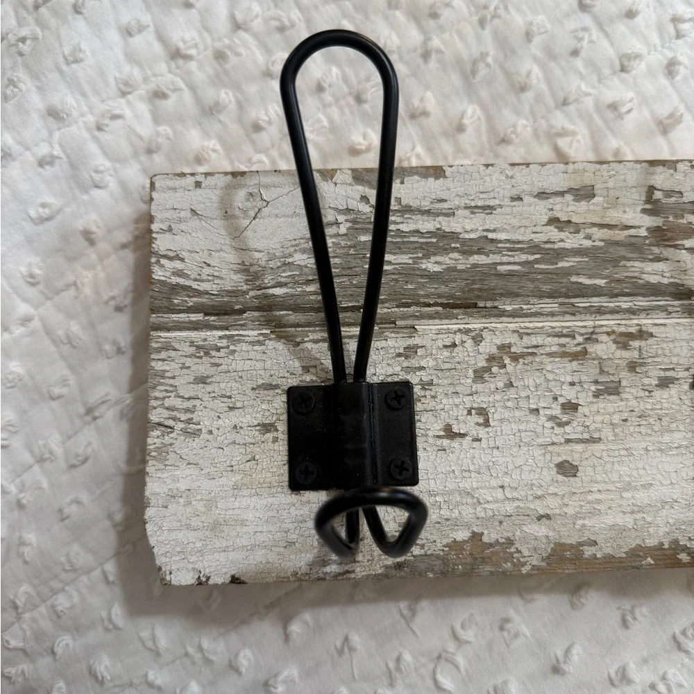 NWOT Wall Hooks on Cleat (4)